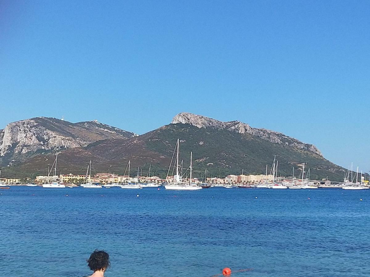 Aparthotel Le Stanze Del Mare Golfo Aranci Zewnętrze zdjęcie